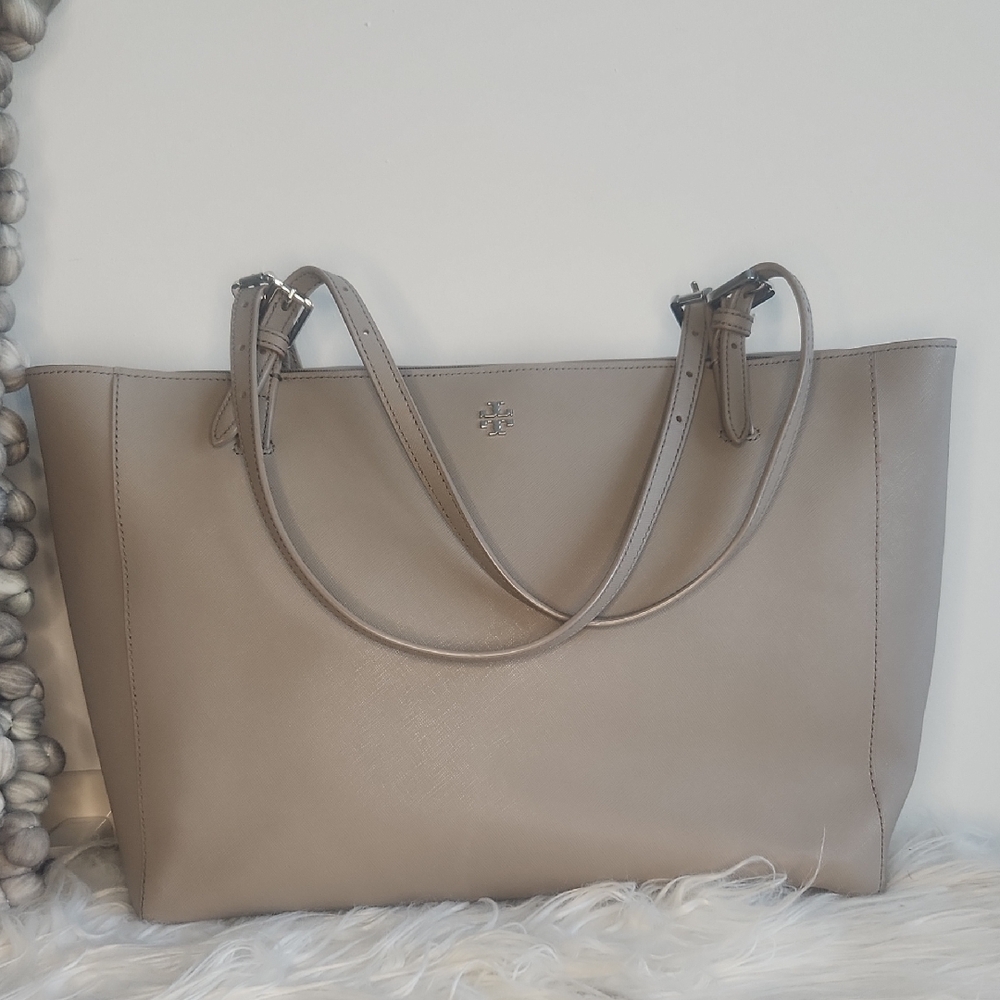 Tory Burch Beige Leather Tote